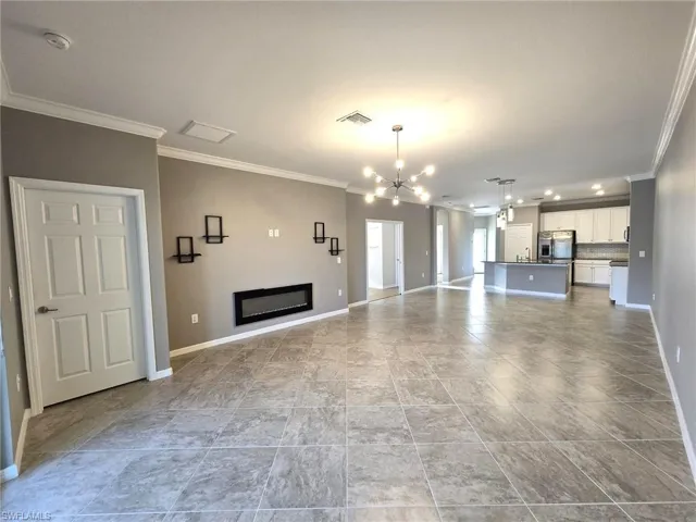 9163 Woodhurst Dr, Naples, Florida 34120