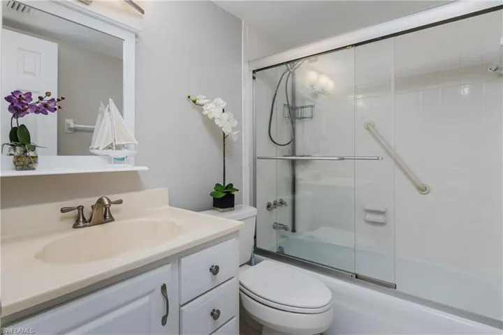 1100 Gulf Shore Blvd N 306, Naples, Florida 34102