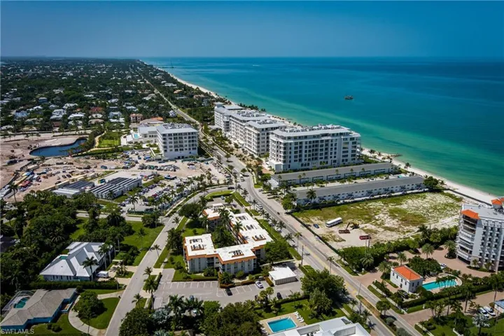 1100 Gulf Shore Blvd N 306, Naples, Florida 34102