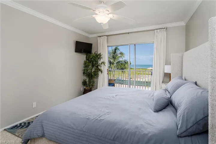 1100 Gulf Shore Blvd N 306, Naples, Florida 34102