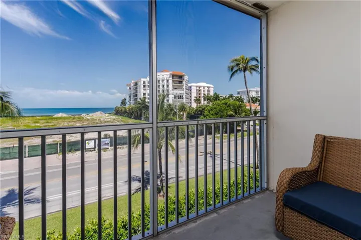 1100 Gulf Shore Blvd N 306, Naples, Florida 34102
