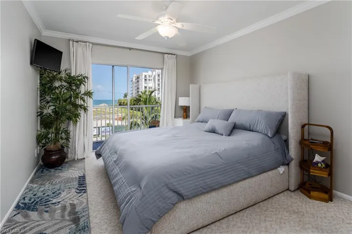 1100 Gulf Shore Blvd N 306, Naples, Florida 34102