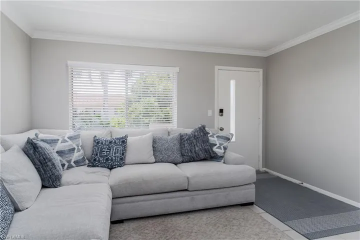 1100 Gulf Shore Blvd N 306, Naples, Florida 34102
