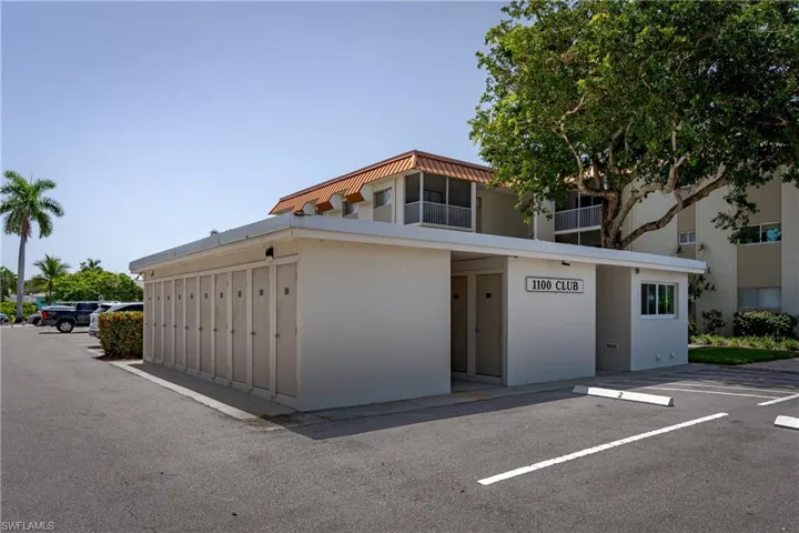 1100 Gulf Shore Blvd N 306, Naples, Florida 34102
