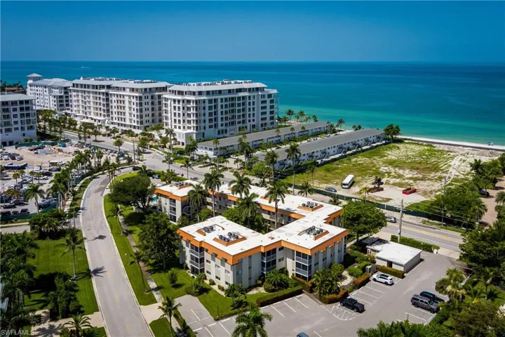1100 Gulf Shore Blvd N 306, Naples, Florida 34102