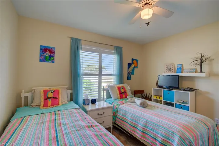 The 2nd of the 2 guest bedrooms