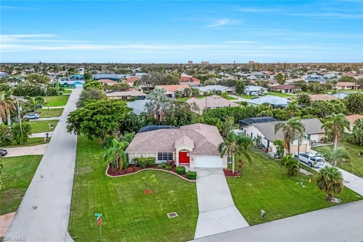 202 SW 36th  TER, Cape Coral, FL 33914