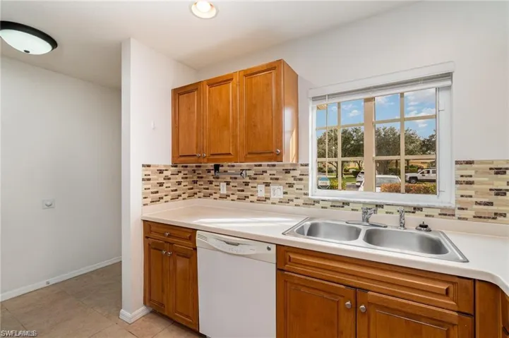 9430  Ivy Brook  RUN, Fort Myers, FL 33913