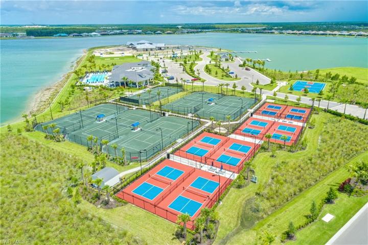 19024 Marquesa DR W, FORT MYERS FL 33913
