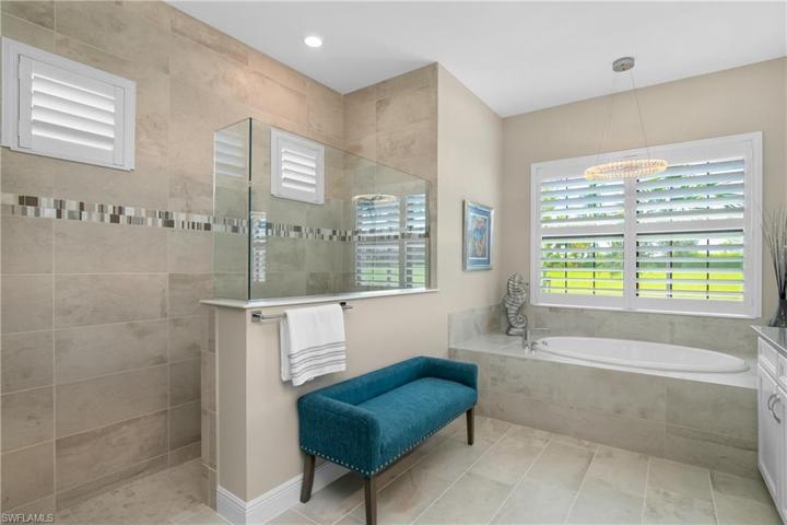 19024 Marquesa DR W, FORT MYERS FL 33913