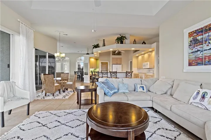 Living room with tray ceilings