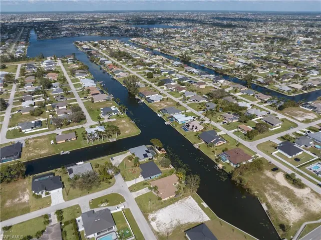 Aerial view showing access to lakes Alhambra and Kennedy