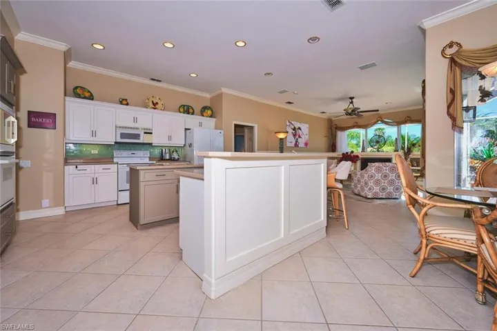 16223 Edgemont Dr, Fort Myers, Florida 33908