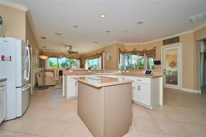 16223 Edgemont Dr, Fort Myers, Florida 33908