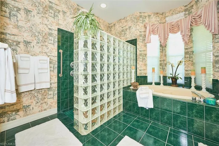 16223 Edgemont Dr, Fort Myers, Florida 33908