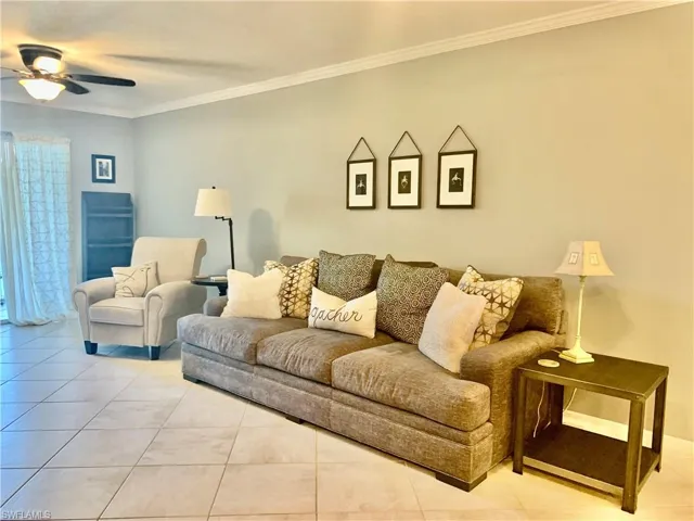 157  Wading Bird  CIR, Naples, FL 34110