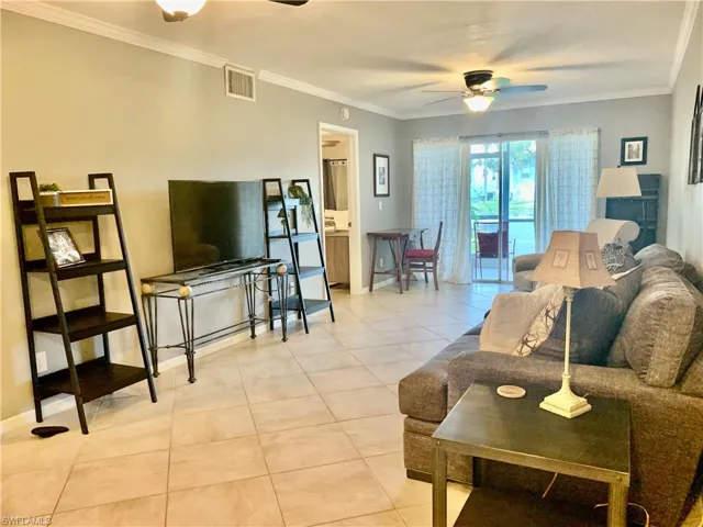 157  Wading Bird  CIR, Naples, FL 34110