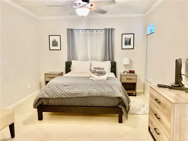 157  Wading Bird  CIR, Naples, FL 34110