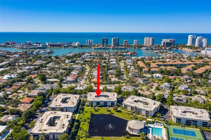 788  Park Shore  DR, Naples, FL 34103