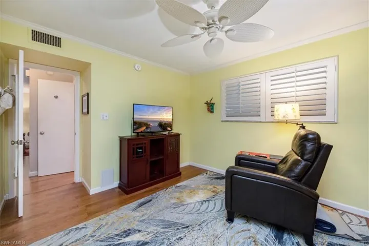 788  Park Shore  DR, Naples, FL 34103