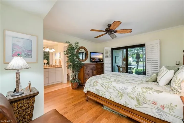 788  Park Shore  DR, Naples, FL 34103