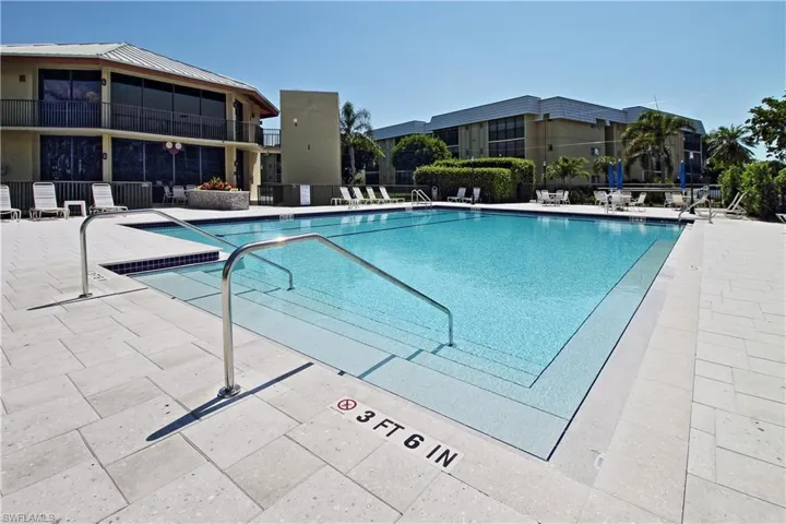788  Park Shore  DR, Naples, FL 34103