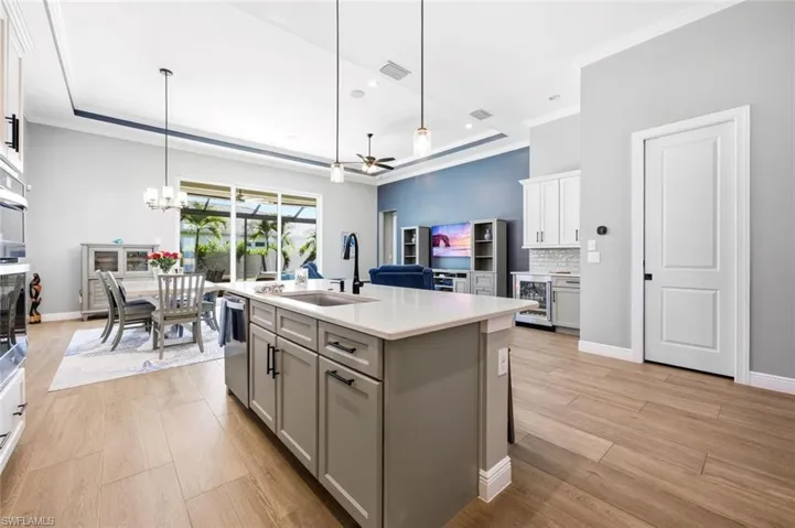 8986 Redonda Dr, Naples, Florida 34114