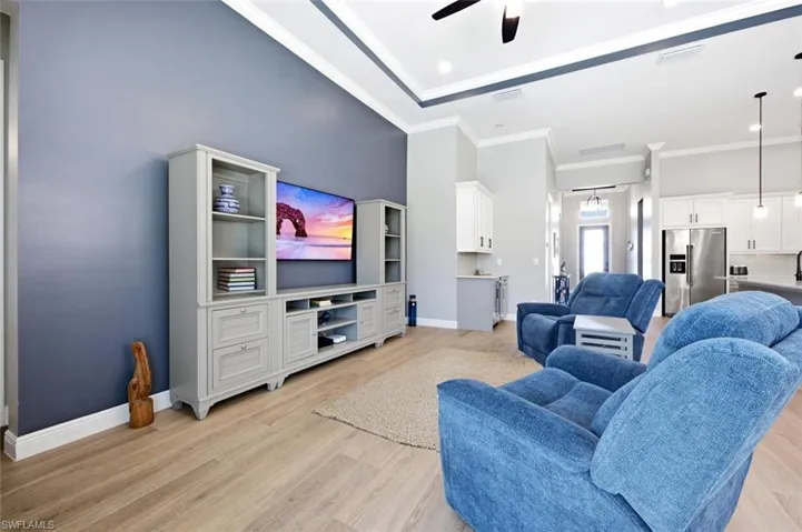 8986 Redonda Dr, Naples, Florida 34114