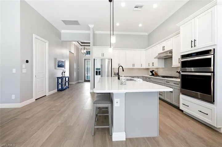 8986 Redonda Dr, Naples, Florida 34114