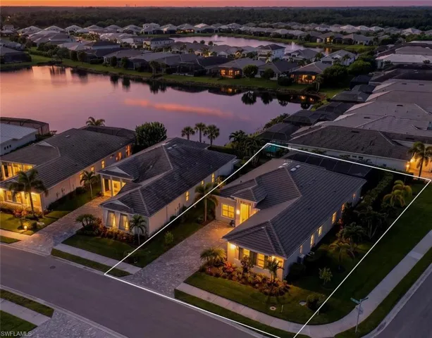 8986 Redonda Dr, Naples, Florida 34114