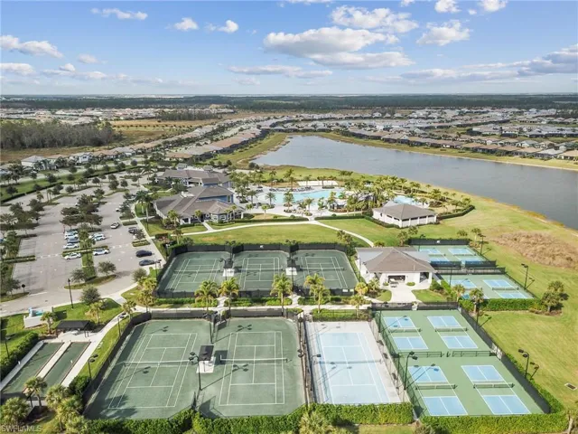 17673  Kinzie  LN, Estero, FL 33928