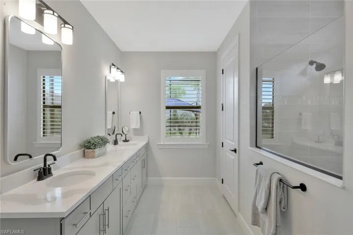 17673  Kinzie  LN, Estero, FL 33928