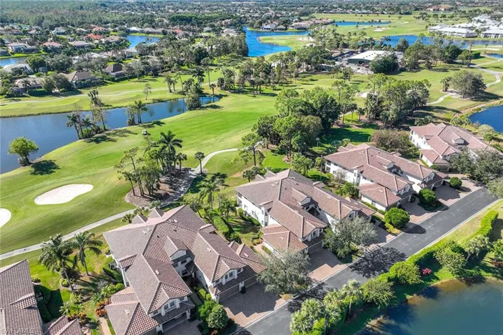 8157  Saratoga  DR, Naples, FL 34113