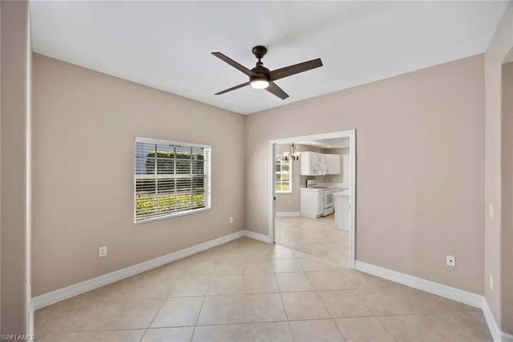 8157  Saratoga  DR, Naples, FL 34113