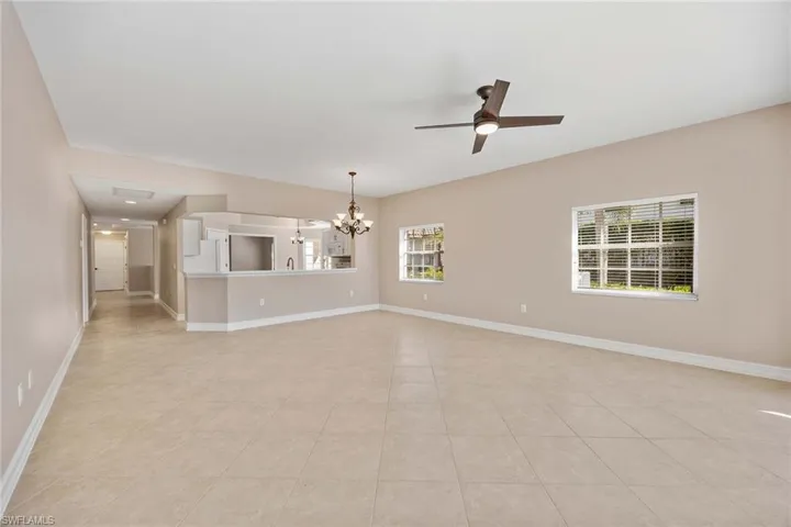 8157  Saratoga  DR, Naples, FL 34113