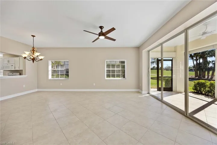 8157  Saratoga  DR, Naples, FL 34113