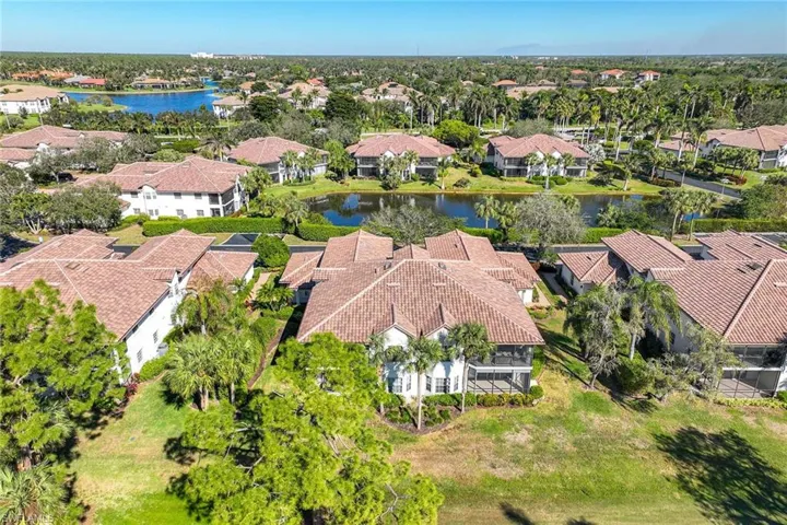 8157  Saratoga  DR, Naples, FL 34113