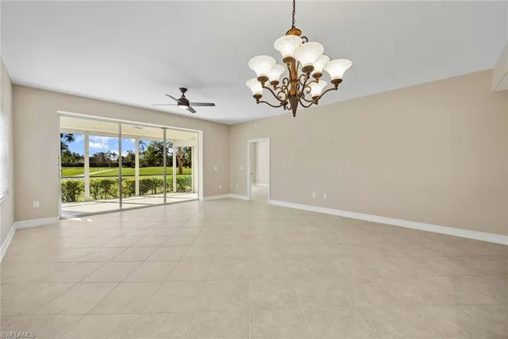8157  Saratoga  DR, Naples, FL 34113