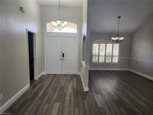 Entrance foyer area and dining room