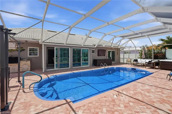 813 Barfield Dr, Marco Island, Florida 34145