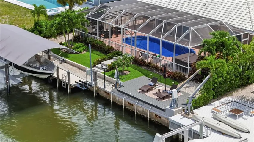 813 Barfield Dr, Marco Island, Florida 34145