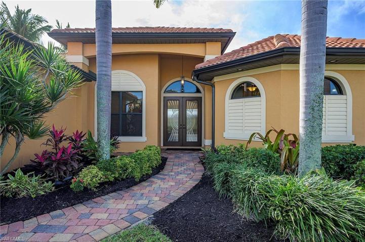 2108 SW 38th TER, CAPE CORAL FL 33914