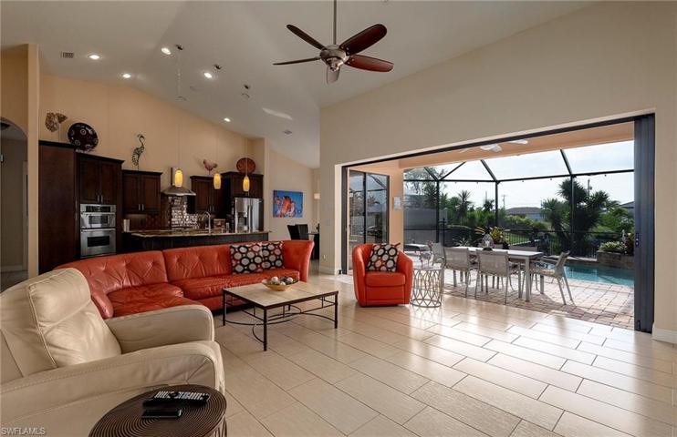 2108 SW 38th TER, CAPE CORAL FL 33914