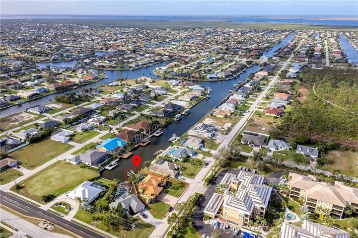 2108 SW 38th TER, CAPE CORAL FL 33914