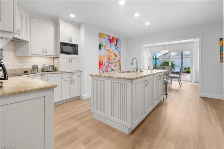 807 Rue Deville 2.11, Naples, Florida 34108