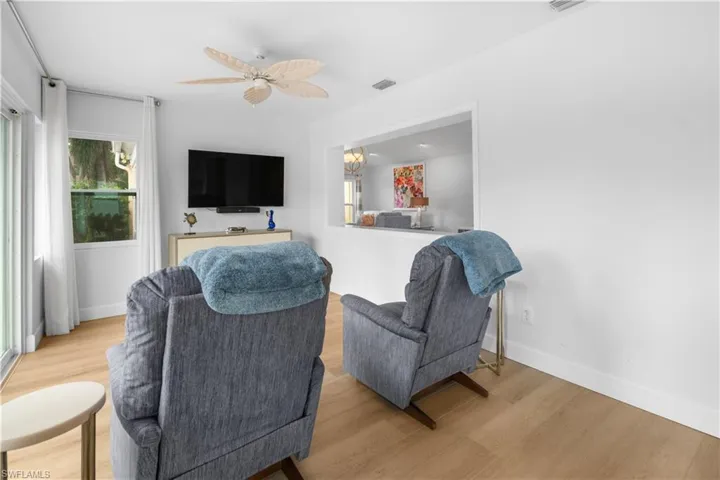807 Rue Deville 2.11, Naples, Florida 34108
