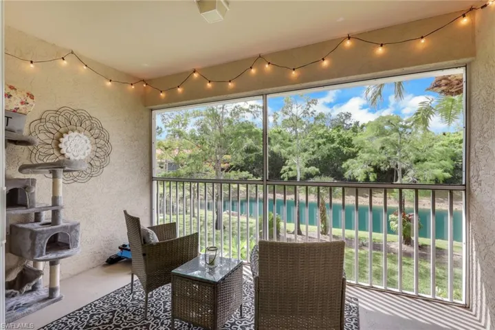 241  Robin Hood  CIR, Naples, FL 34104