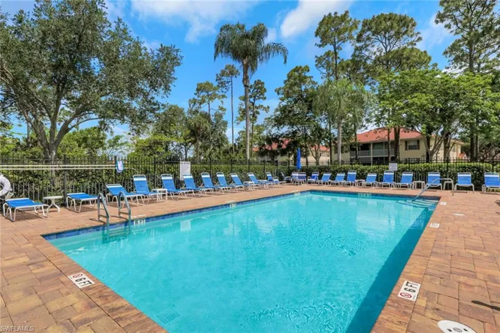 241  Robin Hood  CIR, Naples, FL 34104