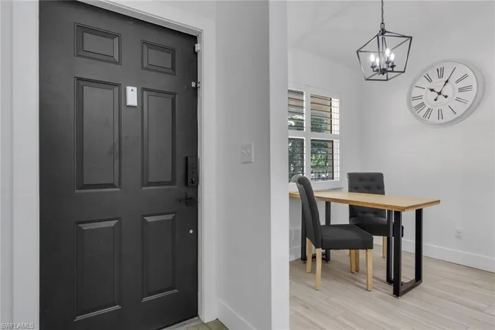 241  Robin Hood  CIR, Naples, FL 34104