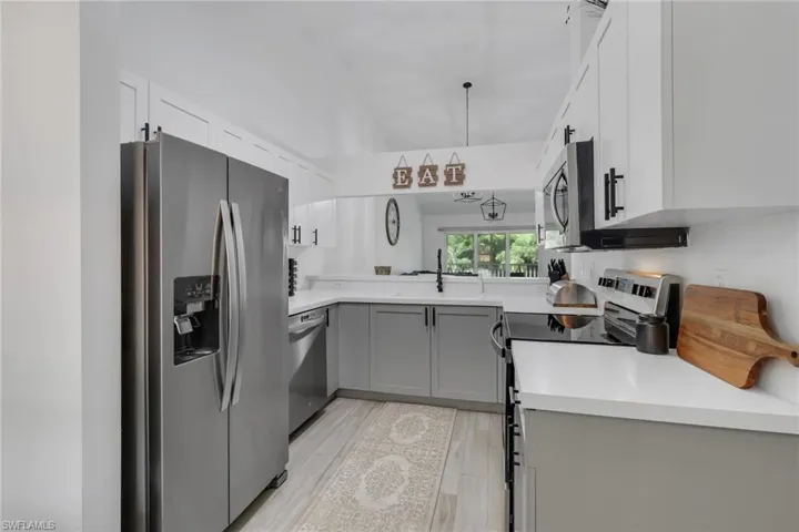 241  Robin Hood  CIR, Naples, FL 34104